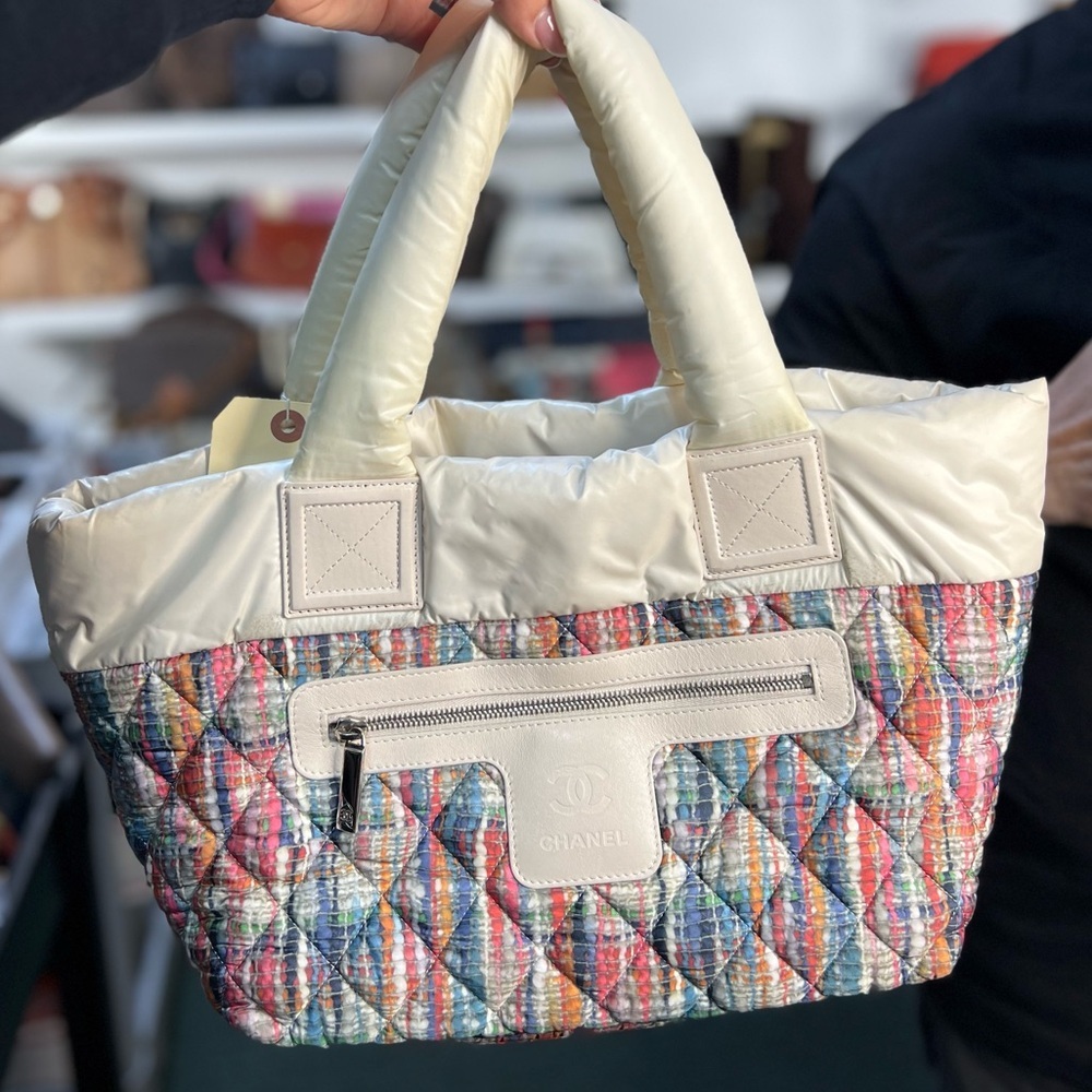 CHANEL RARE TOTE